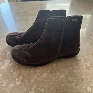 Lego vortex ladies Brown Ankle Boots size 6